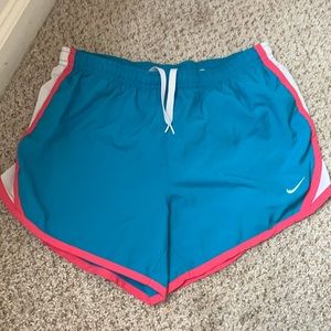 NIKE xs women’s shorts